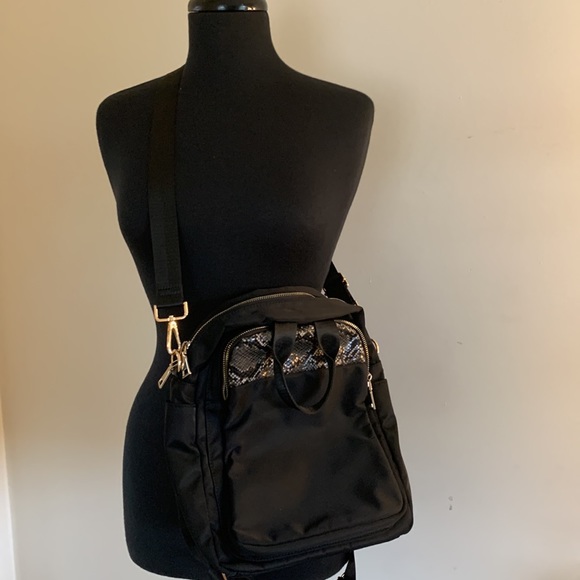 Backpack, Crossbody Bag Convertible Aprox 13”x13” NWOT - Picture 6 of 8